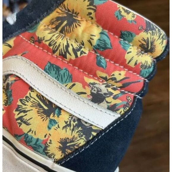 Vans X Star Wars Yoda Aloha Sk8 High Shoes Women's Size 9 - Picture 5 of 10